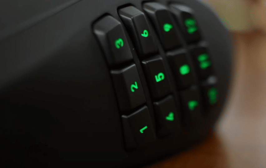 razer naga chroma colors not working