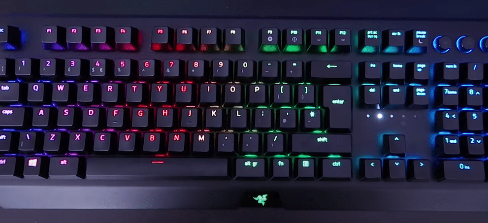 blackwidow chroma vs ultimate