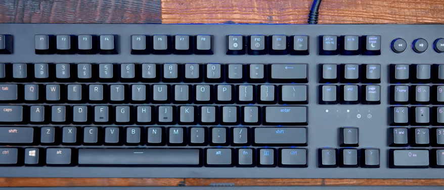 razer keyboard won't light up