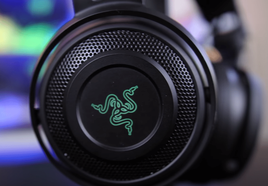 Как подключить наушники razer nari essential к компьютеру