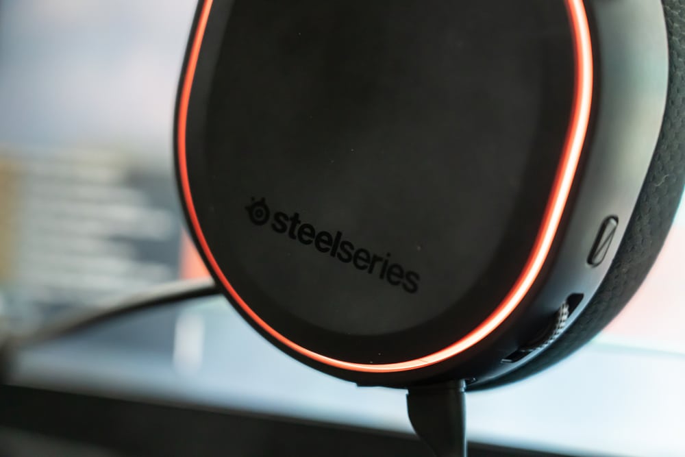 steelseries arctis 9x not turning on